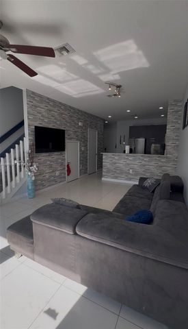 3568 NW 13th St, Lauderhill, FL 33311