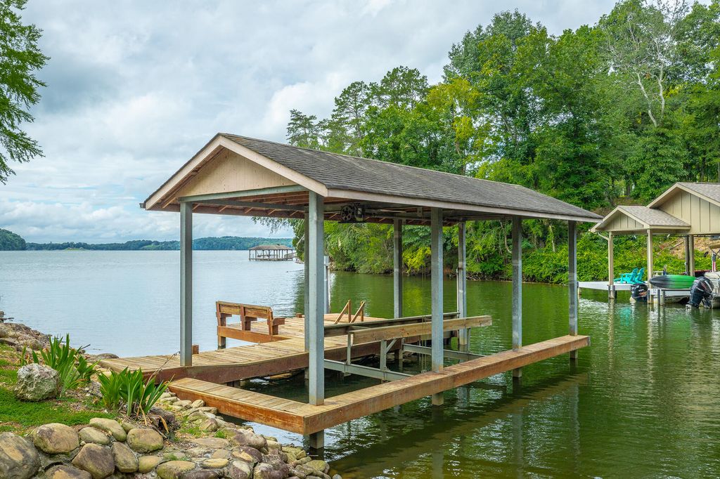 12003 Oak Cove Lane, Soddy Daisy, TN 37379