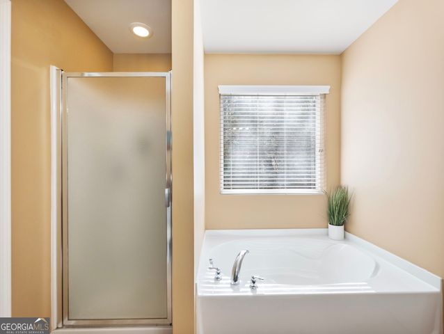 6377 Barker Station Walk, Sugar Hill, GA 30518