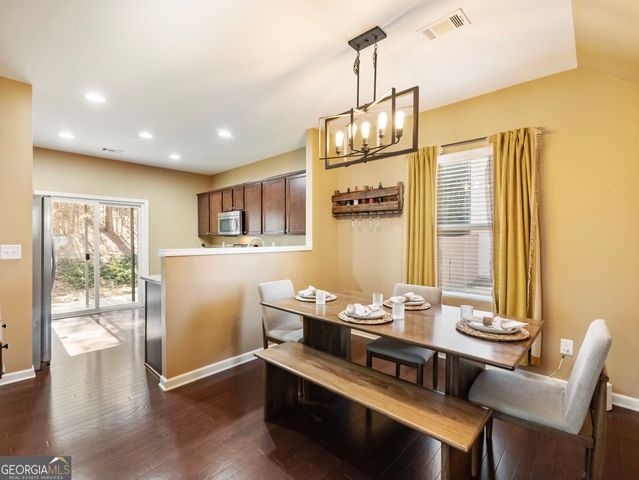 6377 Barker Station Walk, Sugar Hill, GA 30518