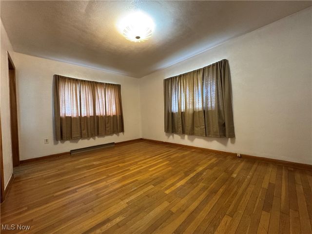 1511 N 9th Street, Martins Ferry, OH 43935