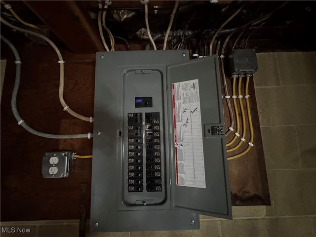 1511 N 9th Street, Martins Ferry, OH 43935