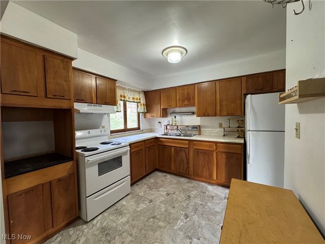 1511 N 9th Street, Martins Ferry, OH 43935