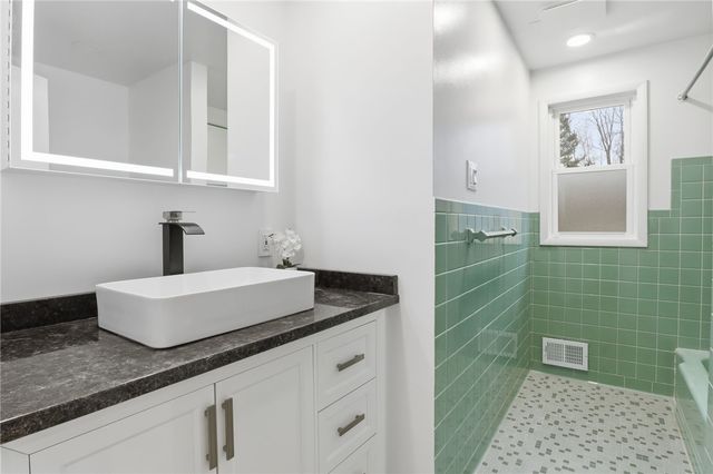 496 Ontario Drive, Ontario, NY 14519