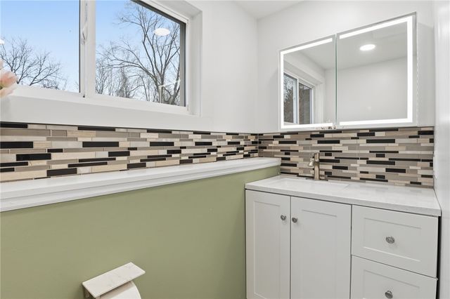 496 Ontario Drive, Ontario, NY 14519