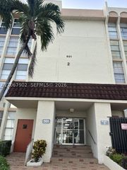 501 Three Islands Blvd 205, Hallandale Beach, FL 33009
