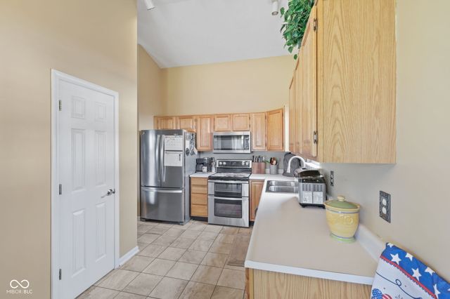 1896 Central Park Boulevard W, Greenwood, IN 46143