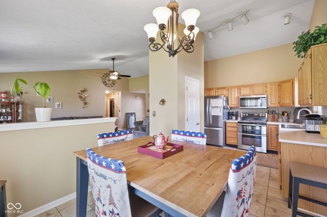 1896 Central Park Boulevard W, Greenwood, IN 46143