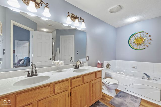 1896 Central Park Boulevard W, Greenwood, IN 46143