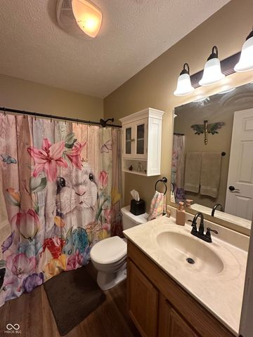 1896 Central Park Boulevard W, Greenwood, IN 46143