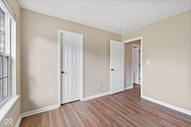 1896 Central Park Boulevard W, Greenwood, IN 46143