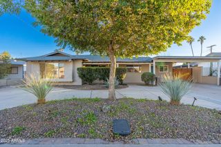 8213 E WHITTON Avenue, Scottsdale, AZ 85251