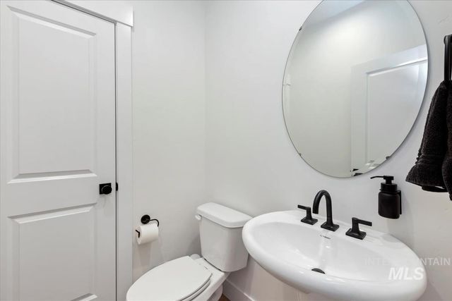 11650 W Vin Santo Dr, Nampa, ID 83686