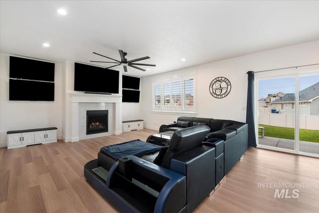 11650 W Vin Santo Dr, Nampa, ID 83686