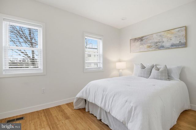 1621 LYMAN PL NE, Washington, DC 20002