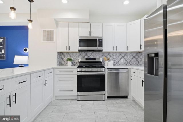 1621 LYMAN PL NE, Washington, DC 20002