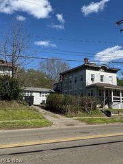 672 3rd Street SE, Massillon, OH 44646