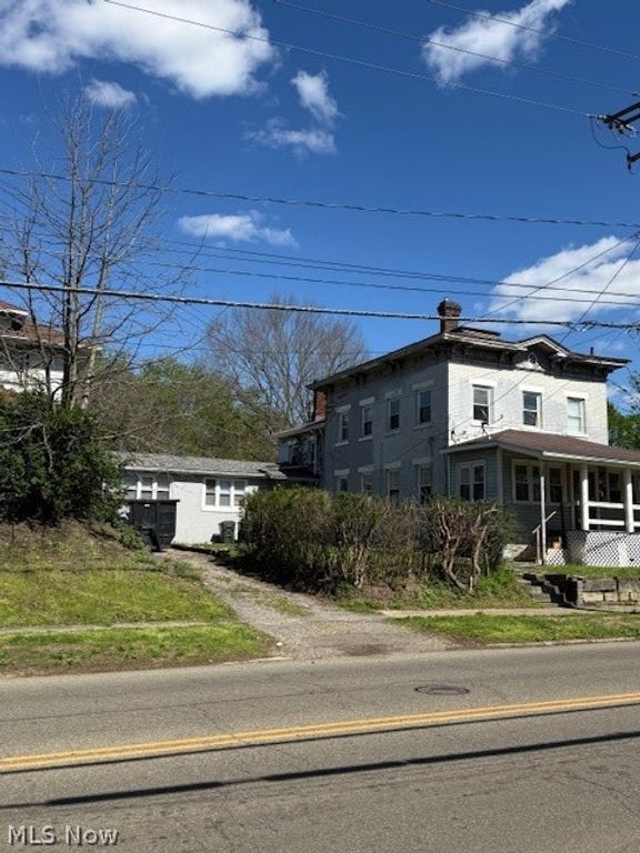 672 3rd Street SE, Massillon, OH 44646