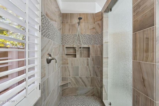 13556 W MONTEBELLO Avenue, Litchfield Park, AZ 85340