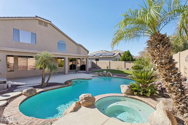 13556 W MONTEBELLO Avenue, Litchfield Park, AZ 85340