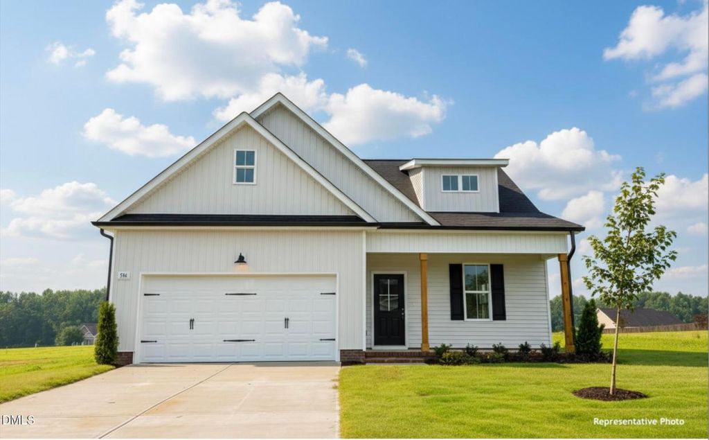 628 Springtooth Drive, Zebulon, NC 27597