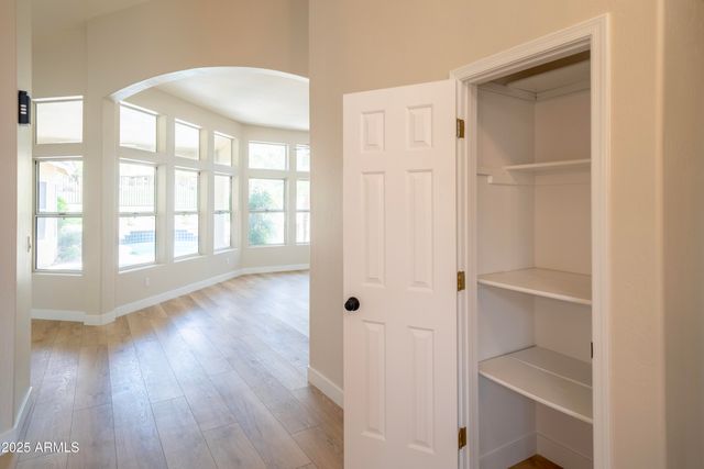 6388 W DONALD Drive, Glendale, AZ 85310