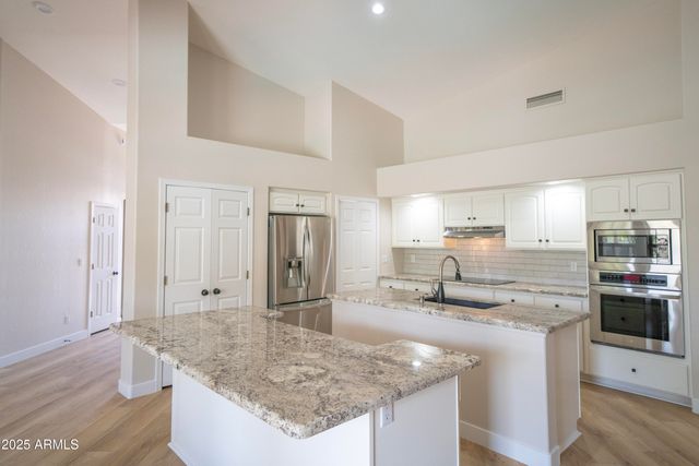 6388 W DONALD Drive, Glendale, AZ 85310