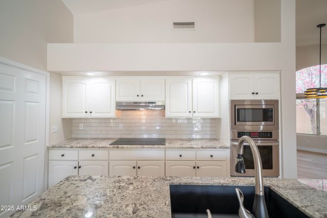 6388 W DONALD Drive, Glendale, AZ 85310