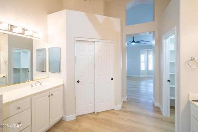 6388 W DONALD Drive, Glendale, AZ 85310