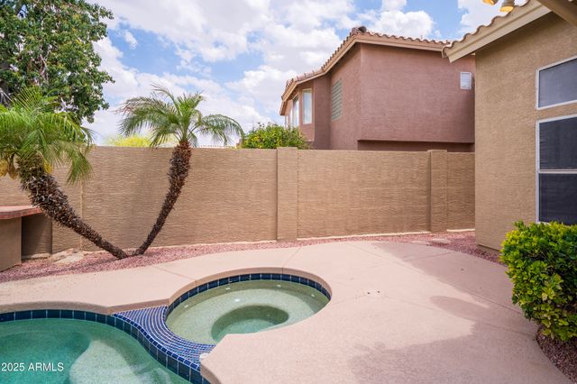 6388 W DONALD Drive, Glendale, AZ 85310