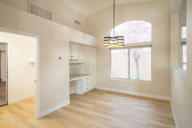 6388 W DONALD Drive, Glendale, AZ 85310