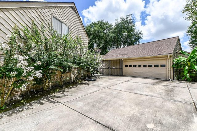 11519 Rocky Bend Drive, Houston, TX 77077