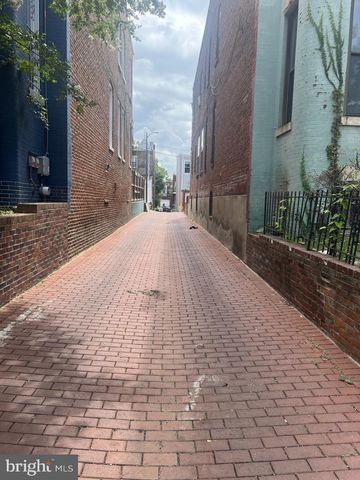 16 S ST NW, Washington, DC 20001