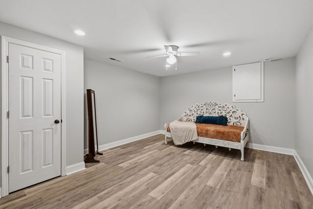 1072 Claylick Rd, White Bluff, TN 37187
