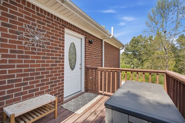 1072 Claylick Rd, White Bluff, TN 37187