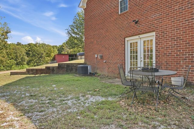 1072 Claylick Rd, White Bluff, TN 37187