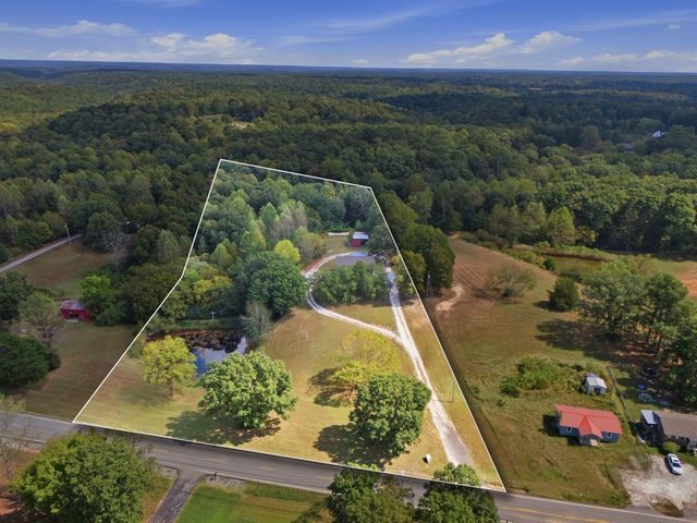 1072 Claylick Rd, White Bluff, TN 37187