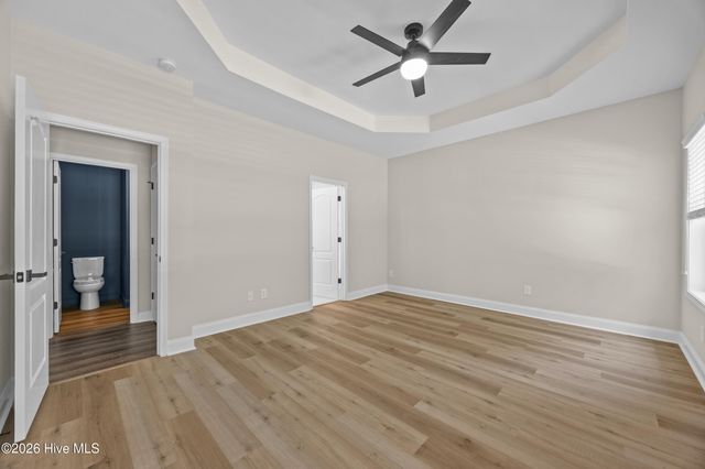 37 Twisted Oak Court, Hampstead, NC 28443