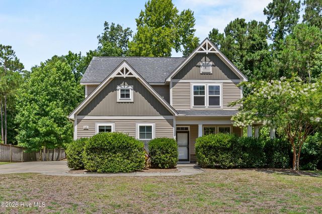 37 Twisted Oak Court, Hampstead, NC 28443
