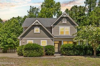 37 Twisted Oak Court, Hampstead, NC 28443