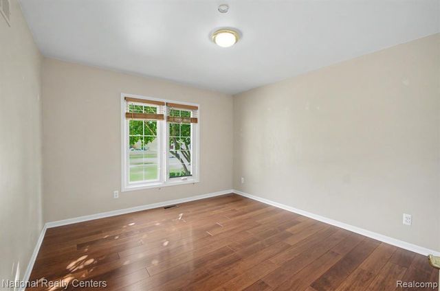 57837 Kaczmarek Drive, Washington, MI 48094