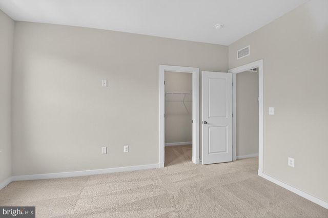 6822 FOUNTAIN PARK DR, Glenn Dale, MD 20769