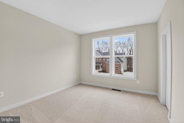 6822 FOUNTAIN PARK DR, Glenn Dale, MD 20769