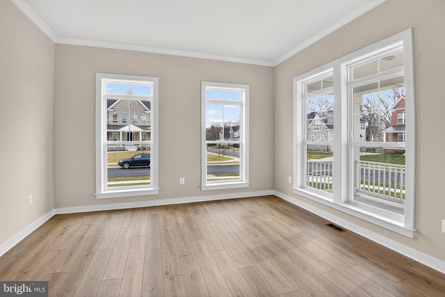 6822 FOUNTAIN PARK DR, Glenn Dale, MD 20769