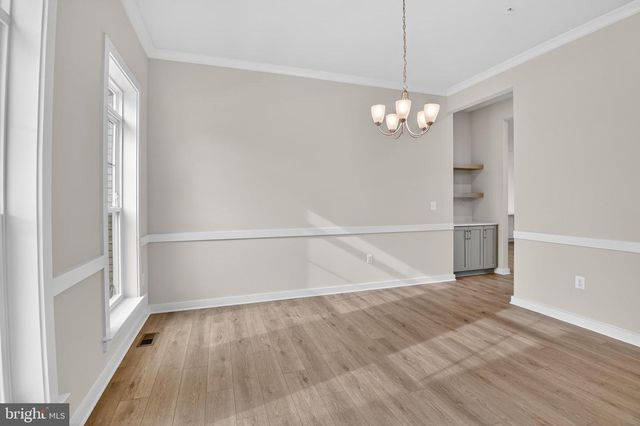 6822 FOUNTAIN PARK DR, Glenn Dale, MD 20769