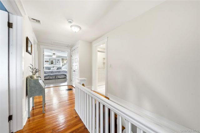 11 Hampton Street, Sayville, NY 11782