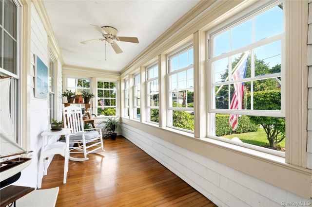11 Hampton Street, Sayville, NY 11782
