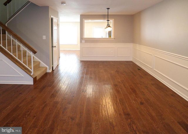 1897 INGLEBROOK DR, Woodbridge, VA 22192