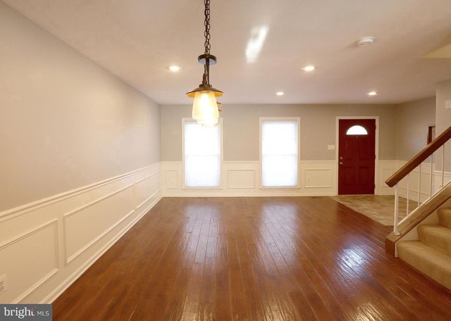 1897 INGLEBROOK DR, Woodbridge, VA 22192