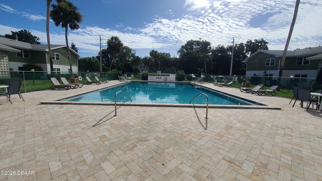 840 Center Ave Apt 30, Holly Hill, FL 32117